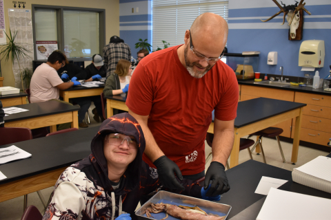 Cope's class dissects a squid
